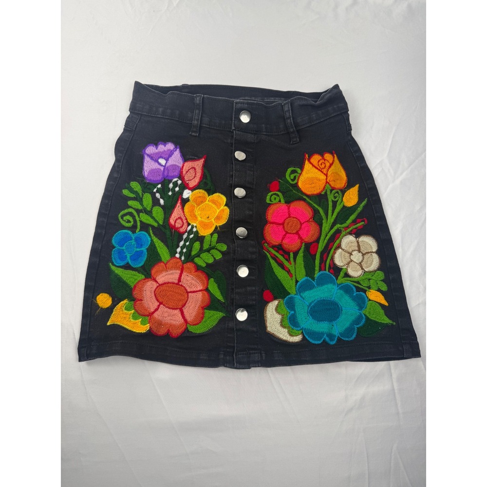 Jolobil Arte M Embroidered Floral Denim Mini Skirt Button Front Artisan‎ Boho